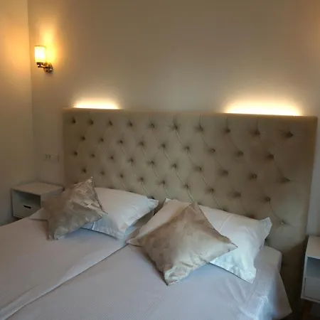 Summer Breeze Luxury Pensionat 3*